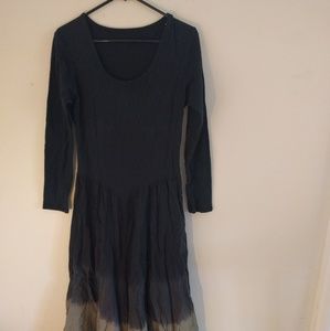 Long sleeve dress with adjustable skirt